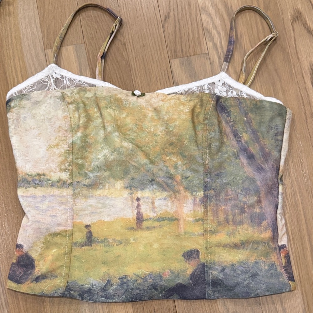 Edikted Scenic Print Women's Top